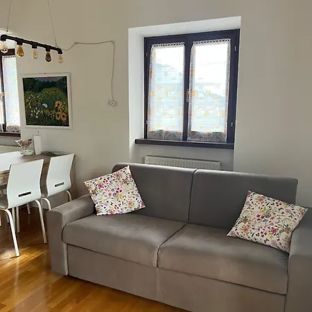 Sweet Home Apartment-2